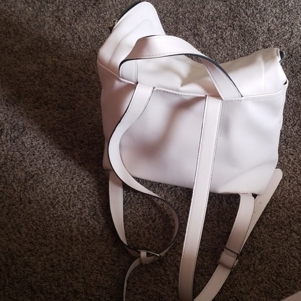 Backpack - Picture 2 of 4